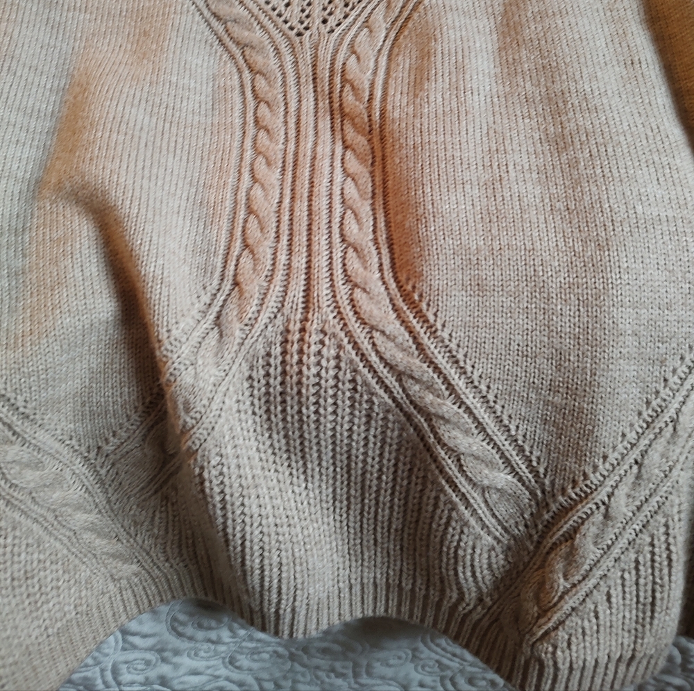 EUC Beautiful Tan Cardigan - Picture 4 of 8